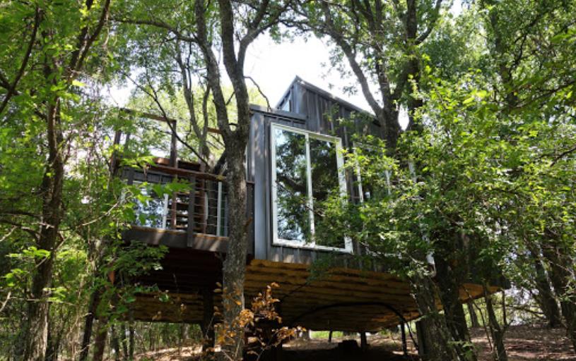 Cozy Treehouse Cabin Rentals in Texas